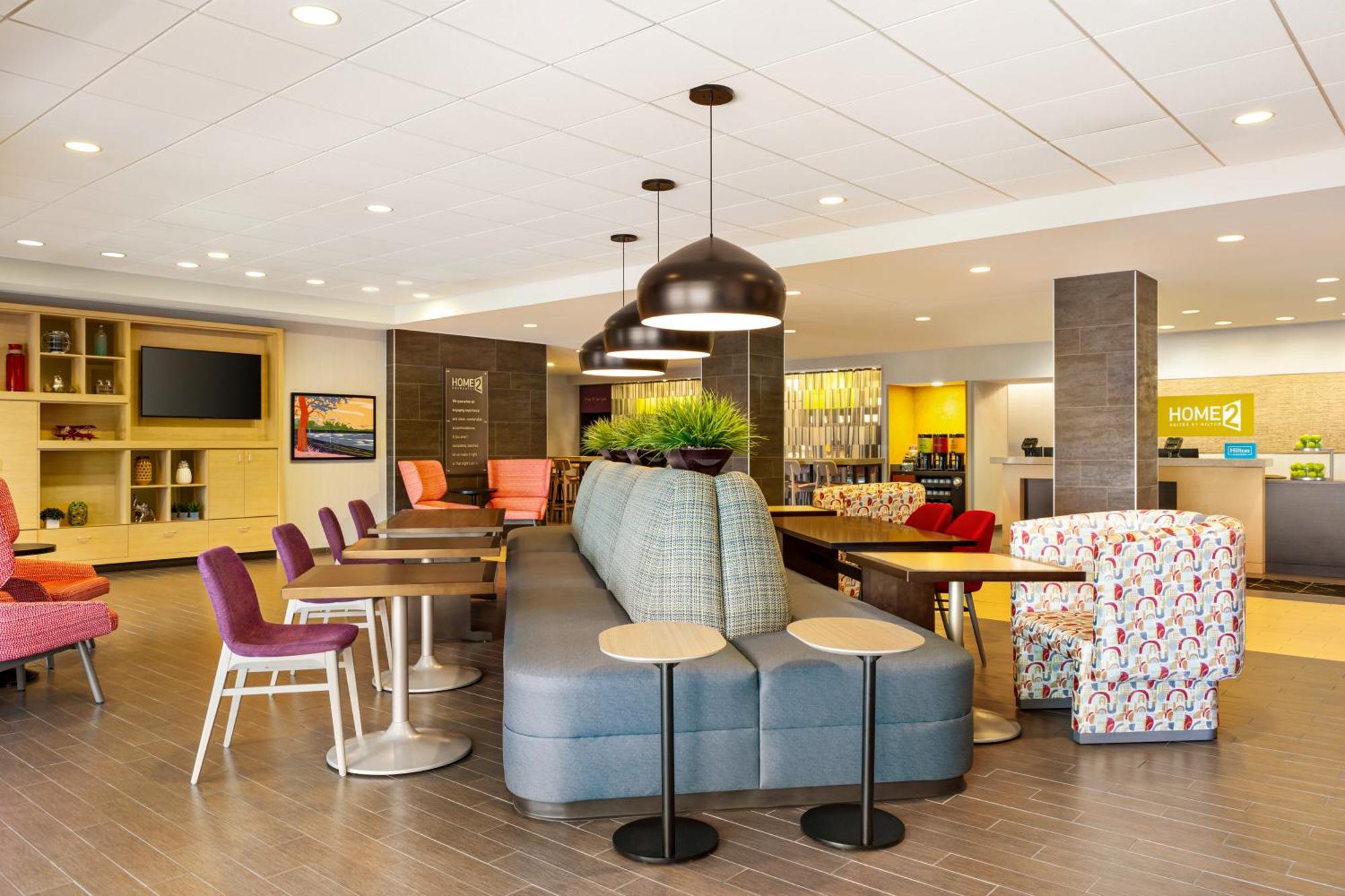 Hotel Home2 By Hilton